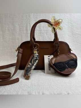 Steve Madden Nutshell Satchel with Crossbody Strap 🐻✨